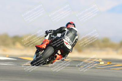 media/Jan-10-2025-CVMA Friday Practice (Fri) [[489e0da257]]/Group 4 and Trackday/Session 4 (Turn 16)/